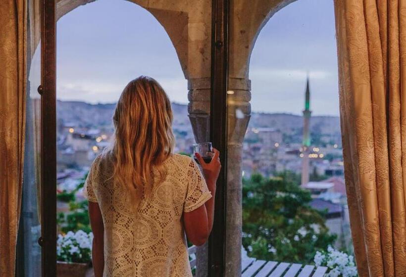 غرفة ديلوكس مزودة بشرفة, Panoramic Cave Hotel & Spa