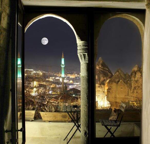 غرفة ديلوكس مزودة بشرفة, Panoramic Cave Hotel & Spa