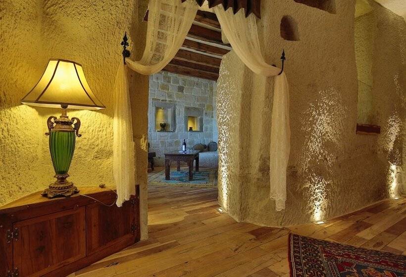 جناح, Panoramic Cave Hotel & Spa