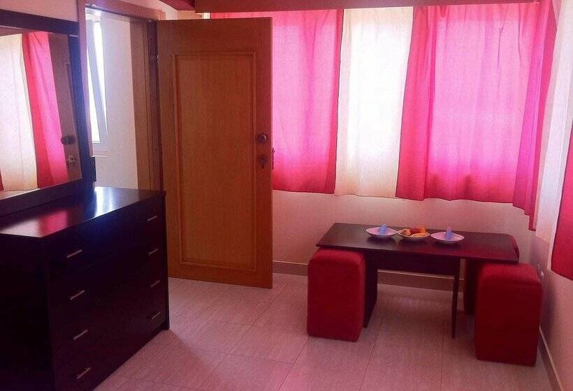 اتاق خانوادگی, Residencial Sol Point Art