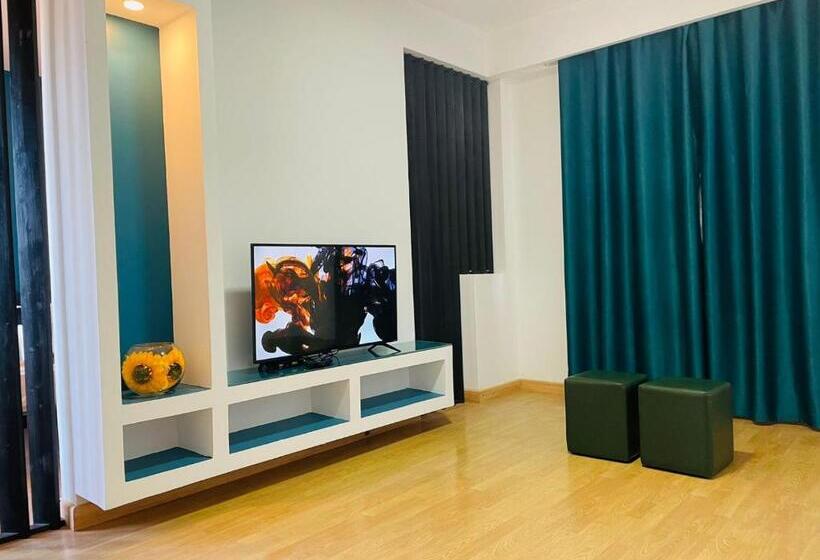 سوییت جونیور با چشم‌انداز دریا, Residencial Sol Point Art