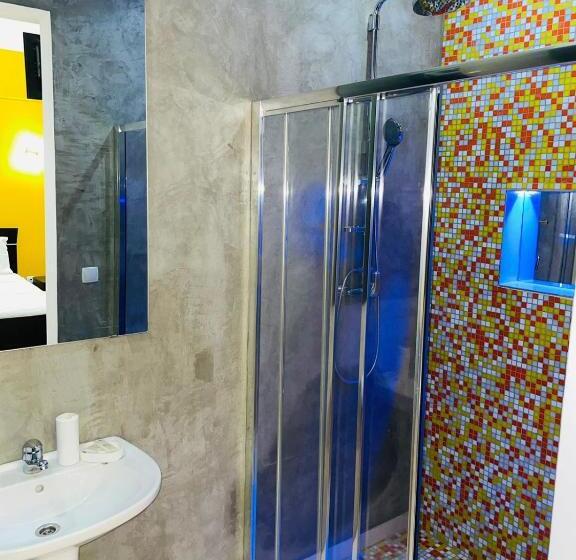 اتاق لوکس با چشم‌انداز دریا, Residencial Sol Point Art