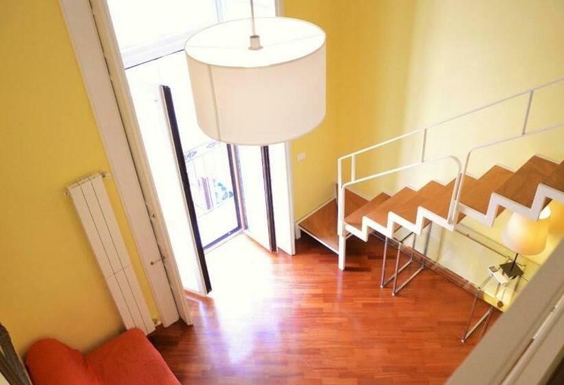 Студио Стандарт с Балконом, Sorrento Guest House