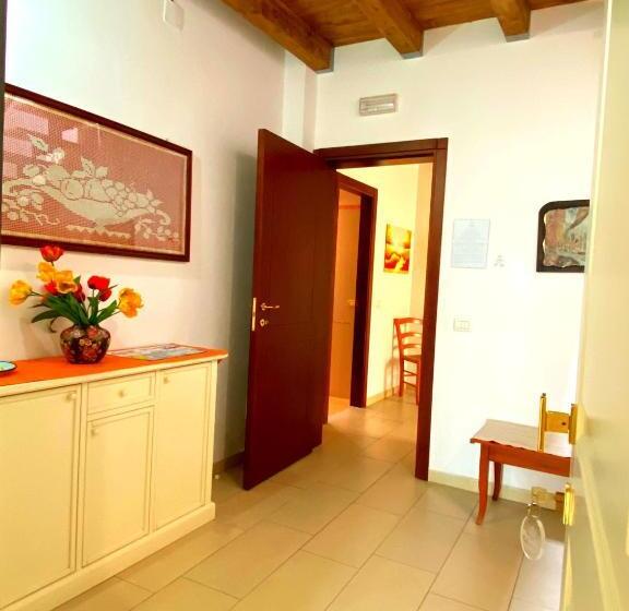 Пятиместный Стандартный Номер, Morfeo Charming Rooms & Relax