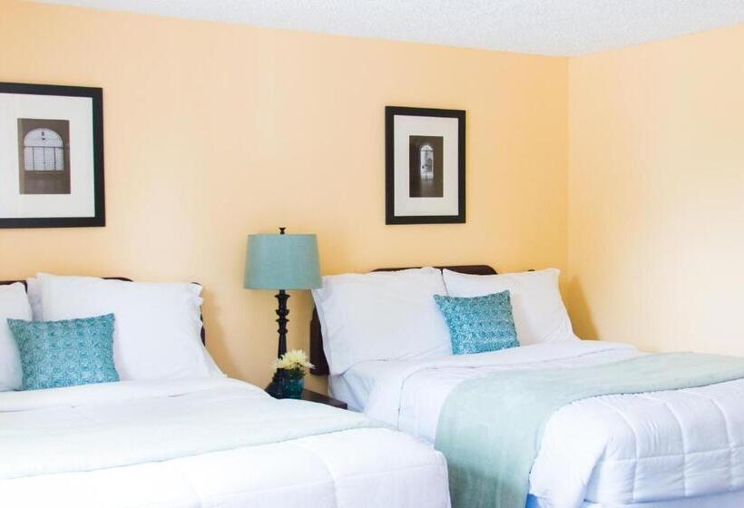 Номер Стандарт 2 Двуспальные Кровати, Clarence Inn Extended Stay