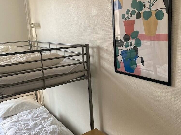 اتاق استاندارد سه نفره, Danhostel Odense City