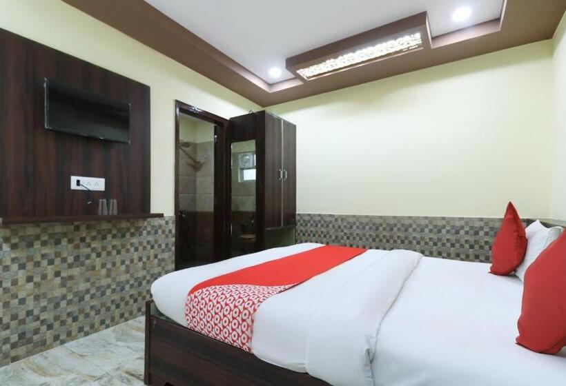 اتاق کلاسیک سه تخته, Flagship Shiv Ganga Home Stay