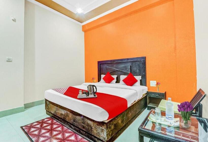 اتاق کلاسیک سه تخته, Flagship Shiv Ganga Home Stay