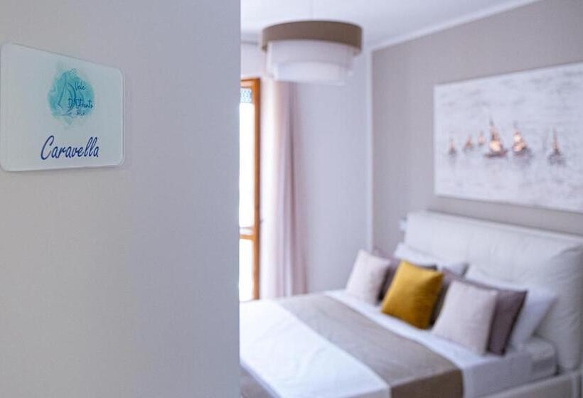 اتاق لوکس با بالکن, Vele D Otranto B&b