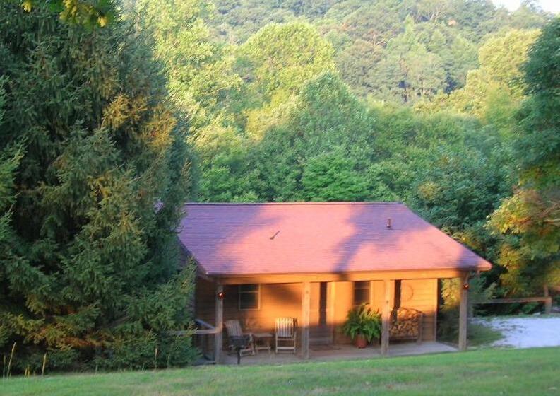 Номер Стандарт Трехместный, Fire Mountain Resort