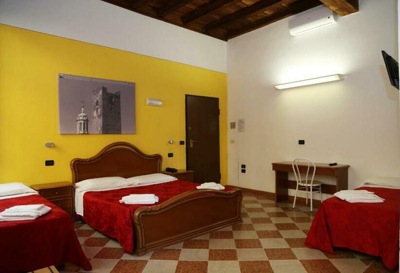اتاق استاندارد چهار تخته, Residenza Accademia