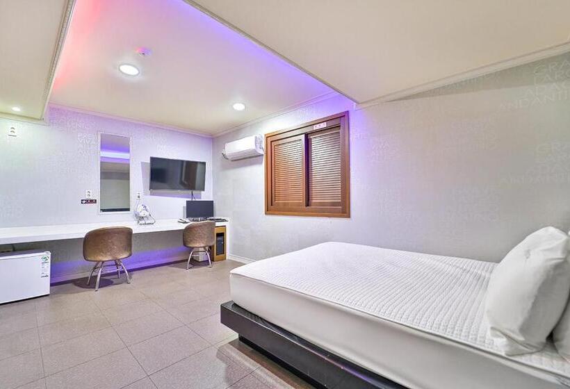 Номер Deluxe, Top Motel Busan