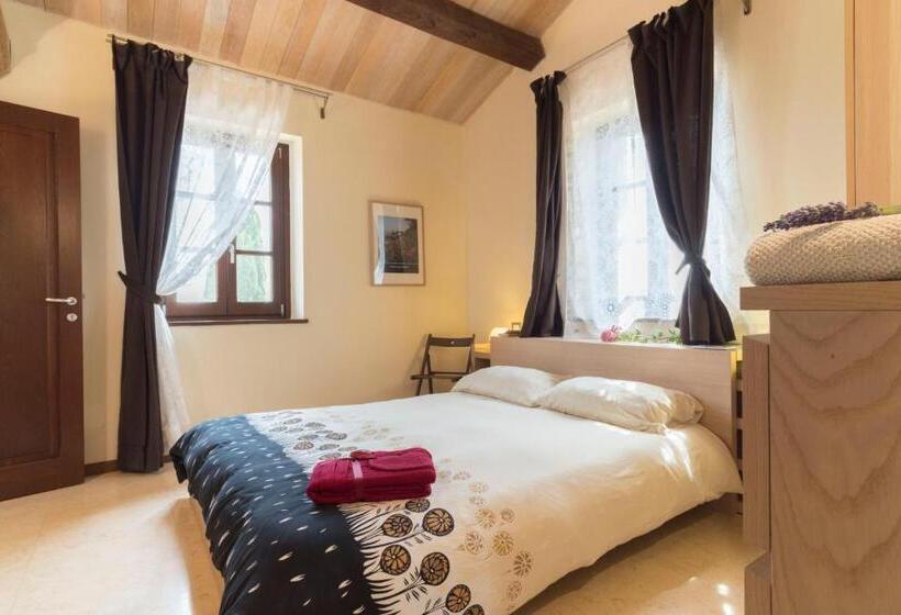 آپارتمان 1 خوابه با تراس, Antico Casale Tiravento