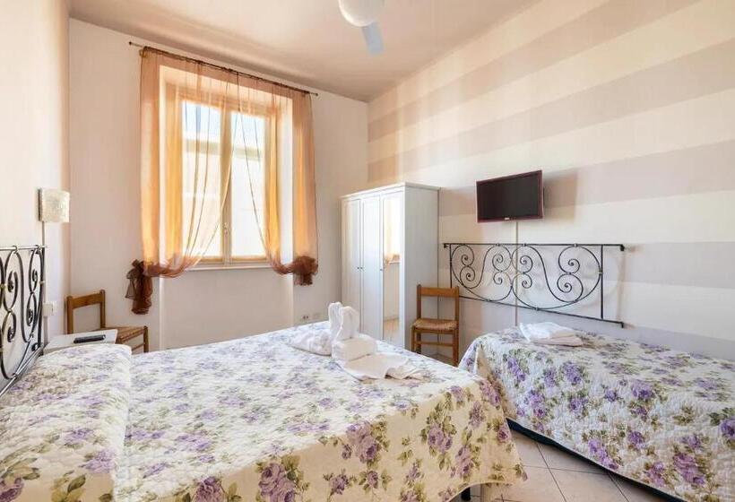 اتاق استاندارد سه تخته با سرویس بهداشتی مشترک, Stop & Sleep Bergamo