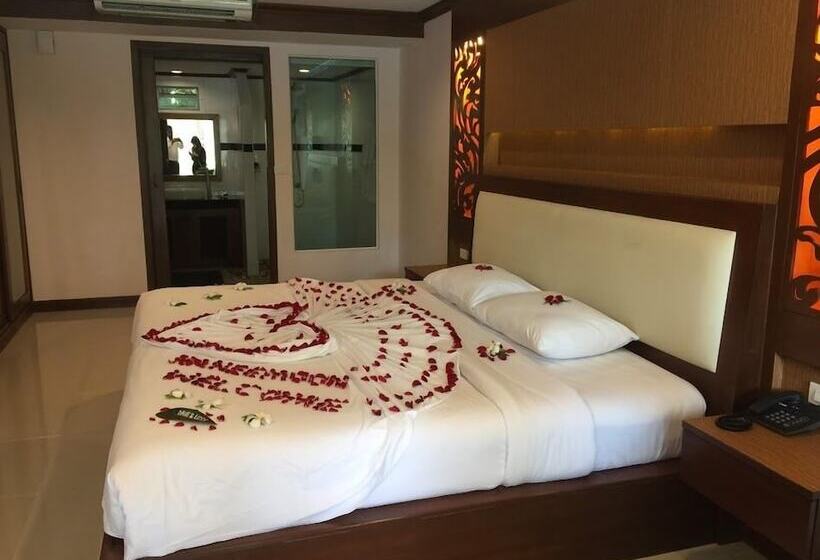 חדר דלוקס נוף בריכה, Chivatara Resort Bang Tao Beach Phuket   Sha