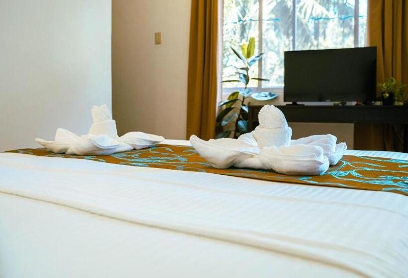 Quarto Deluxe com Sacada, Divegurus Boracay Beach Resort
