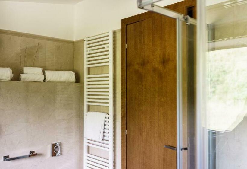 اتاق استاندارد, Aqua Montis Resort & Spa