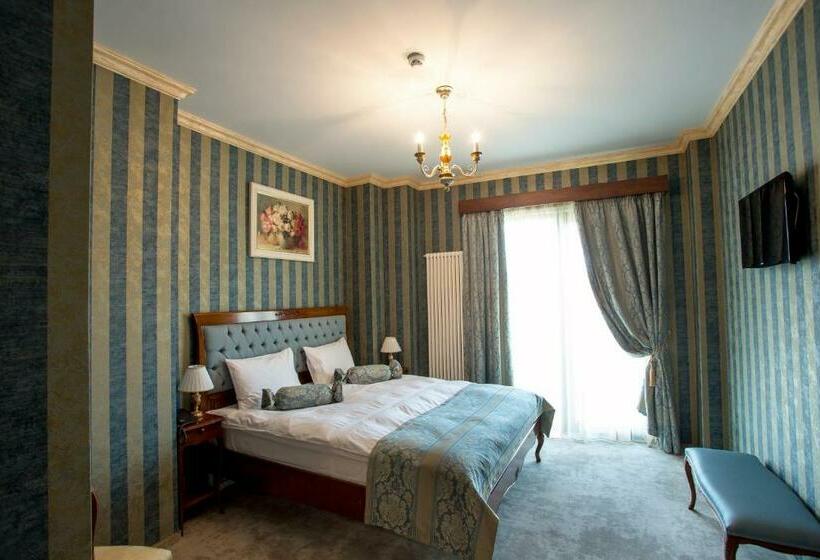 اتاق استاندارد با بالکن, The Arlington Boutique