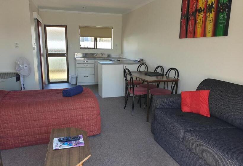 Апартаменты 1 Спальня, Oxford Court Motel