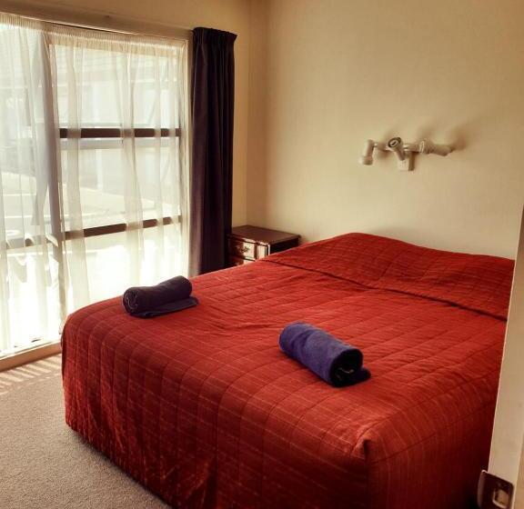 Апартаменты 2 Спальни, Oxford Court Motel
