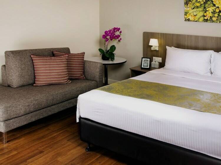 إستوديو بريميوم, Somerset Medini Iskandar Puteri