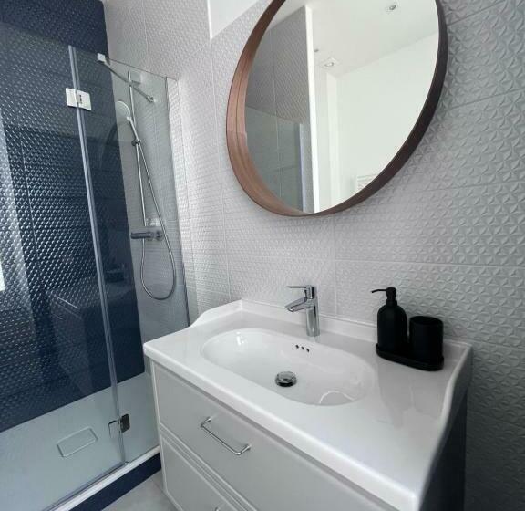 Апартаменты 1 Спальня с Балконом, Abri Du Vent, Chambres Et Appartements