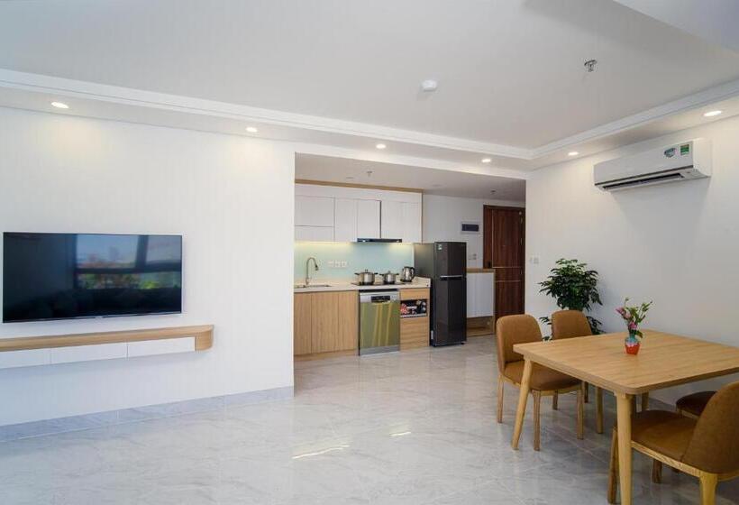 1 Bedroom Penthouse Apartment, Hsuites Riverside Hotel And Apartment