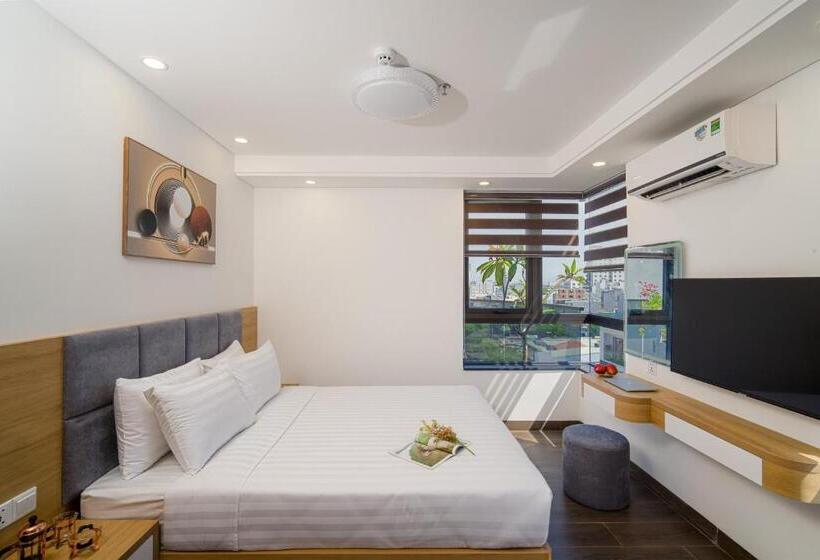 1 Bedroom Penthouse Apartment, Hsuites Riverside Hotel And Apartment