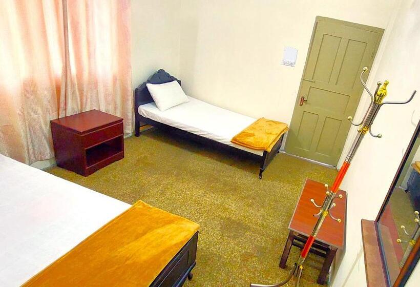 اتاق اکونومی, Raahi Hotel City Site Gilgit