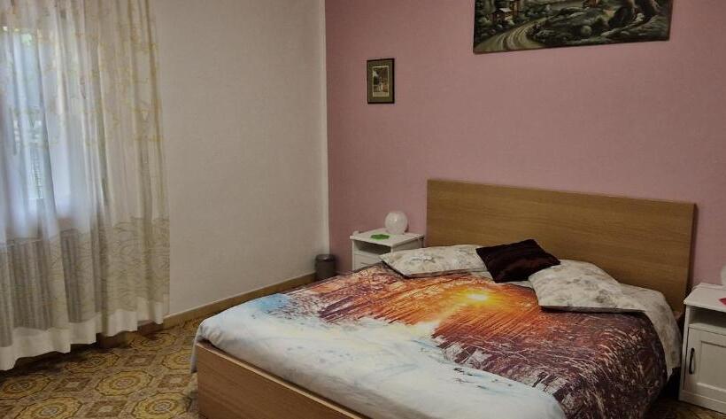 Номер Стандарт Вид на Горы, B&b Nina
