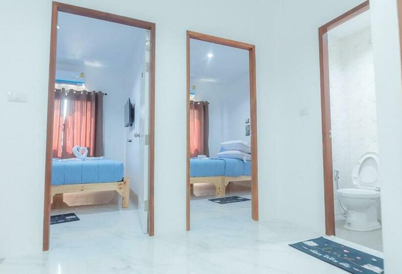Номер Basic, Phanomrung Hostel & Linn Chan Cafe พนมรุ้ง โฮส์เทล แอนด์ ลิณณ์จัง คาเฟ่
