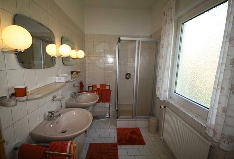 Номер Стандарт, Parkhotel Phoenix Garni