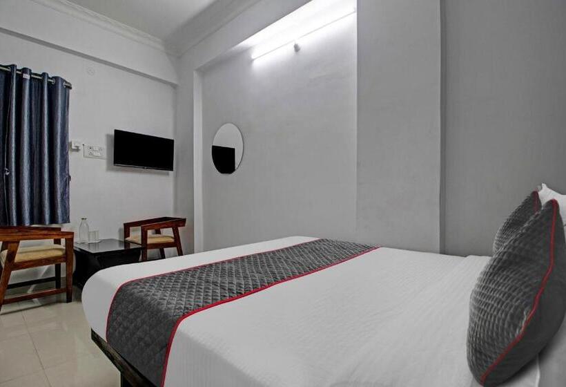غرفة كلاسيكية ثلاثية, Collection O Sunrise Hotels