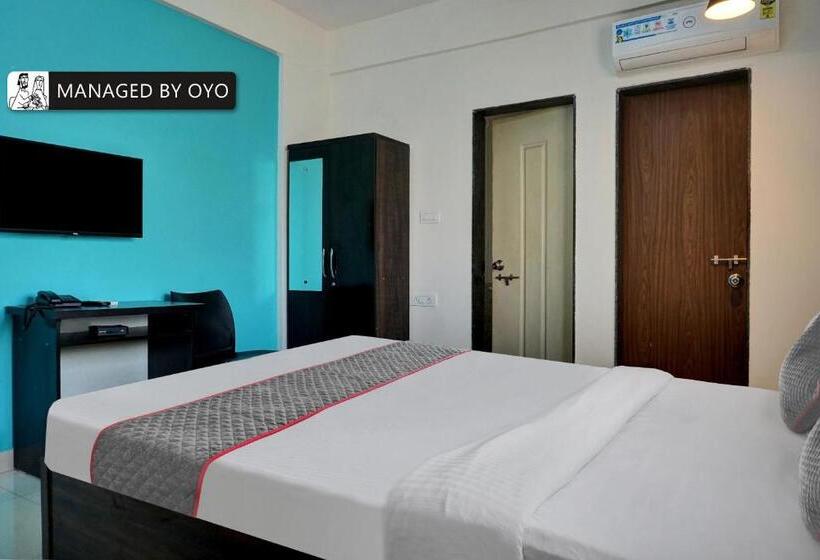 اتاق کلاسیک سه تخته, Super Townhouse Hinjewadi Phase 1