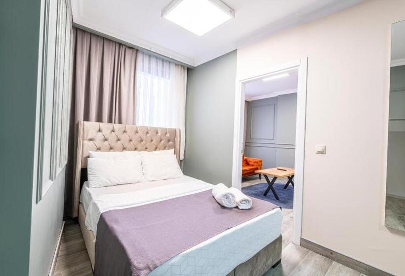 اتاق سوپریور, Royal Luxury Hotels Suites