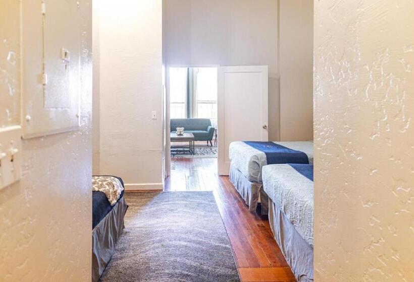 سوییت لوکس, Greely Gaslamp   Loft W Parking & 4 Beds #301