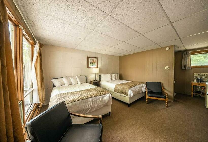 Номер Стандарт, Park Motel And Cabins