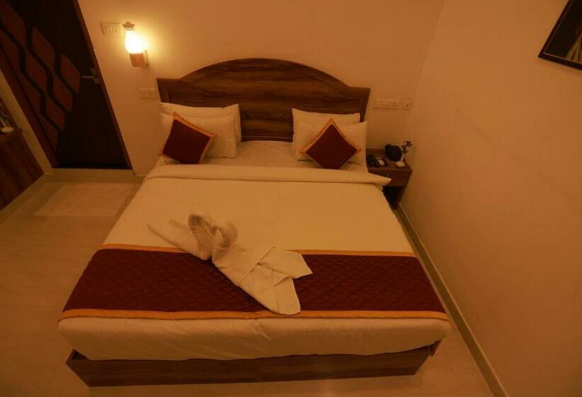 Номер Стандарт, Malavikas Black Beach Resort