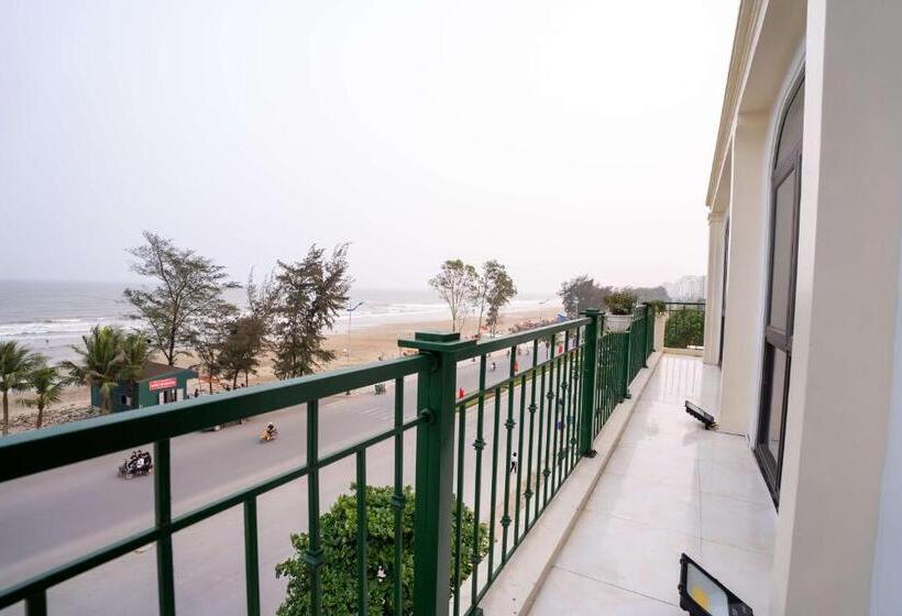 اتاق لوکس, Vsana Vu Son