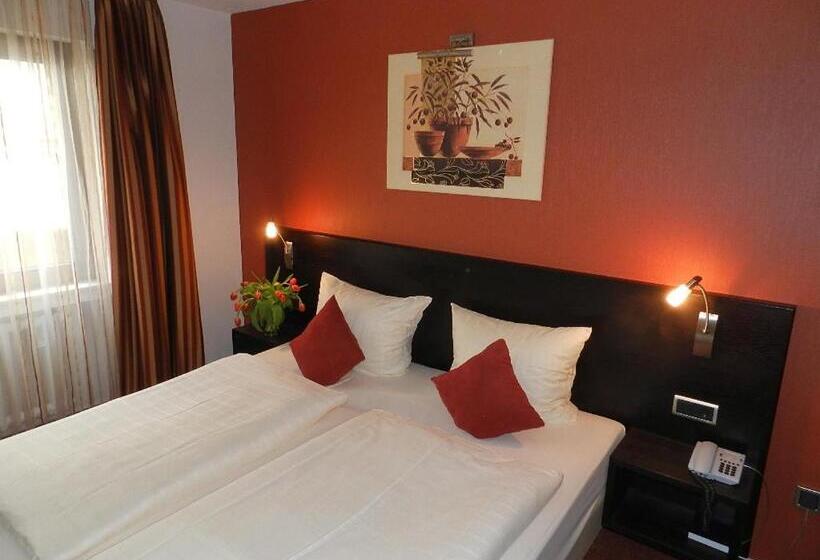 Номер Стандарт, Garni Hotel Moselschild