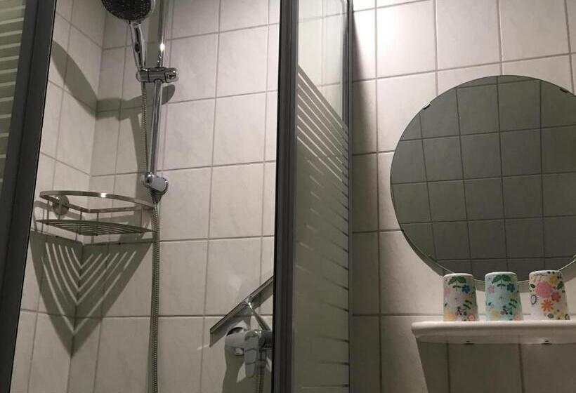 Номер Стандарт Трехместный, Gastehaus Zur Linde