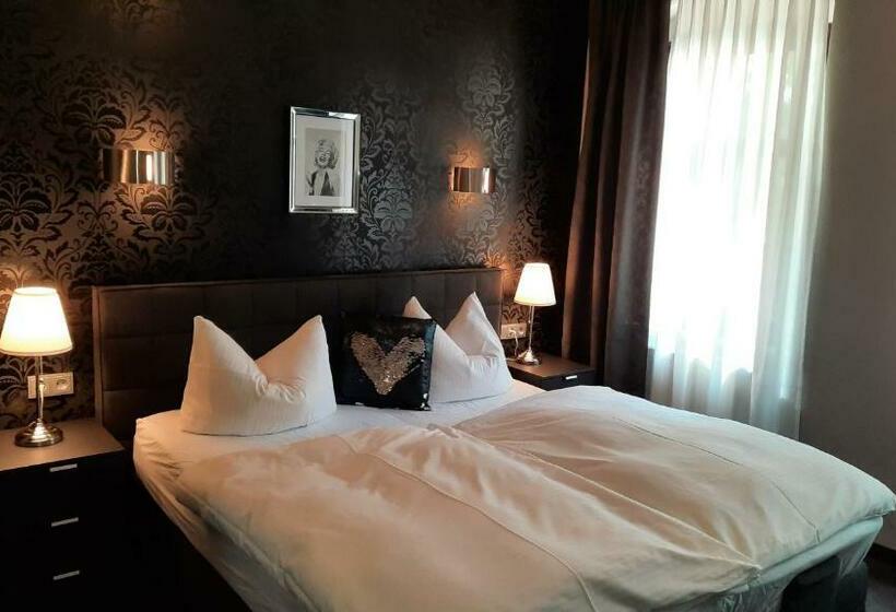 Standart Oda, Pension Burkhardt