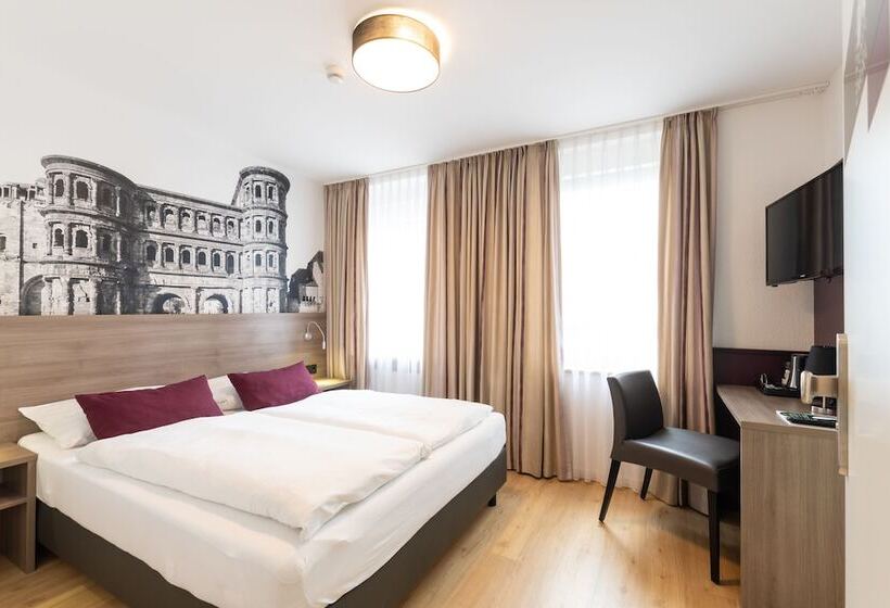 Quarto Comfort, Porta Nigra