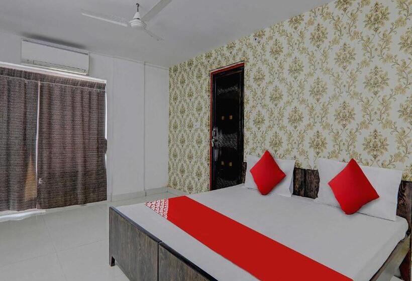 Номер Deluxe, Flagship Ck Inn Near Chaudhary Charan Singh International Airport