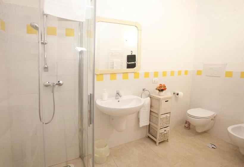 آپارتمان 2 خوابه, Villa Rosato