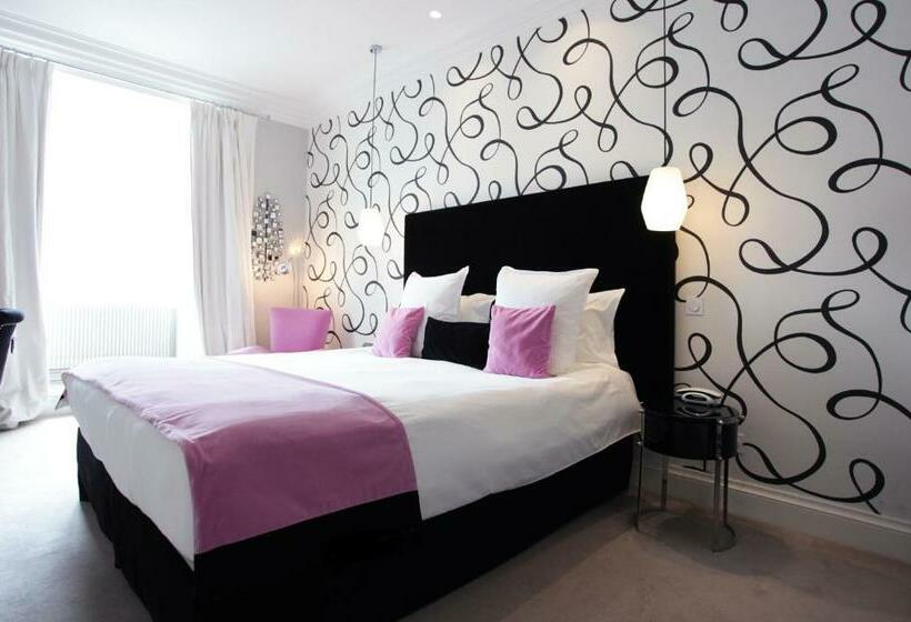 اتاق راحتی, Clarance Hotel Lille