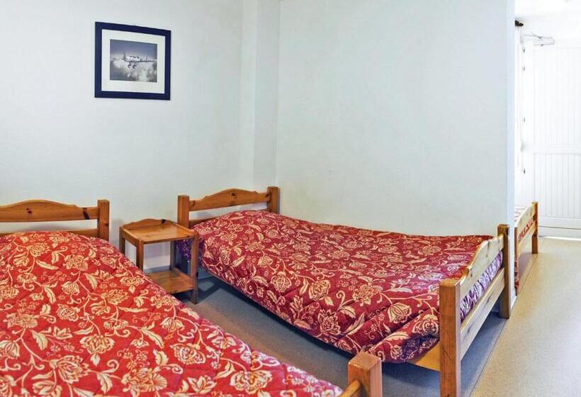 Студия Стандарт, Brit Hotel Grand Hotel Munster