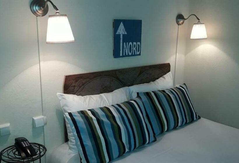 Номер Basic, Logis Hôtel Lafayette Rochefort France