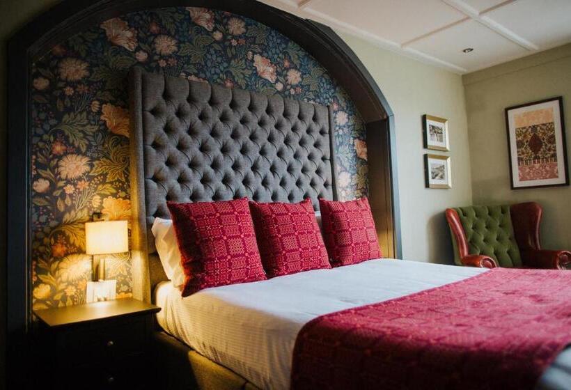 Chambre Supérieure, The Globe