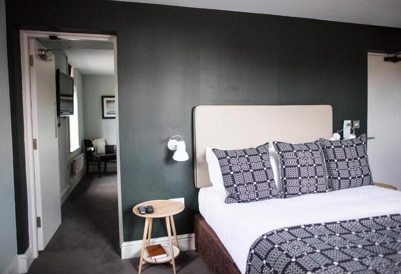 Family Suite, The Globe